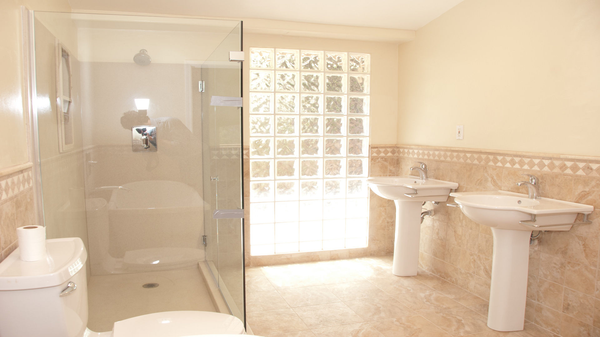 Bathroom 14